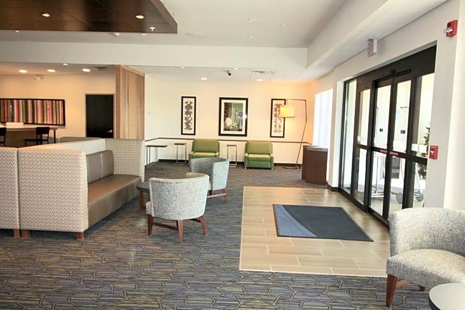 Holiday Inn Express & Suites - Kirksville - University Area By IHG