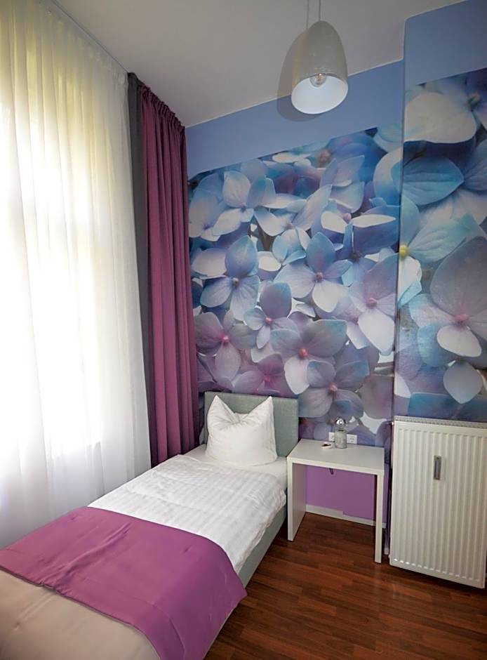 Hotel Reverey * kontaktloser Self Check-In *