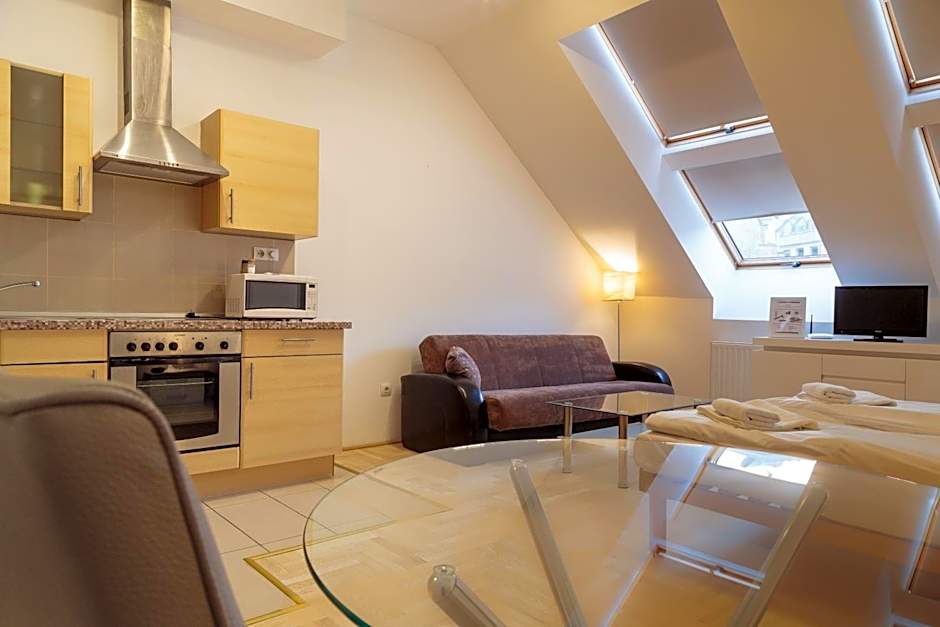 Gozsdu Court Budapest