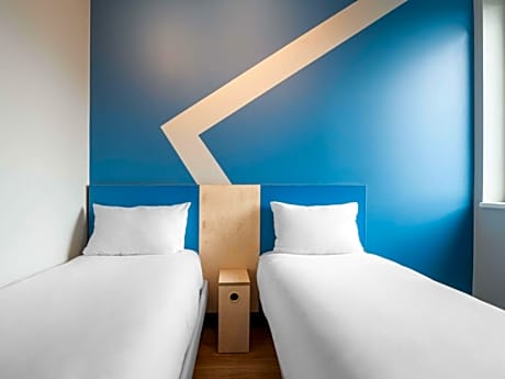 Classic Twin Room