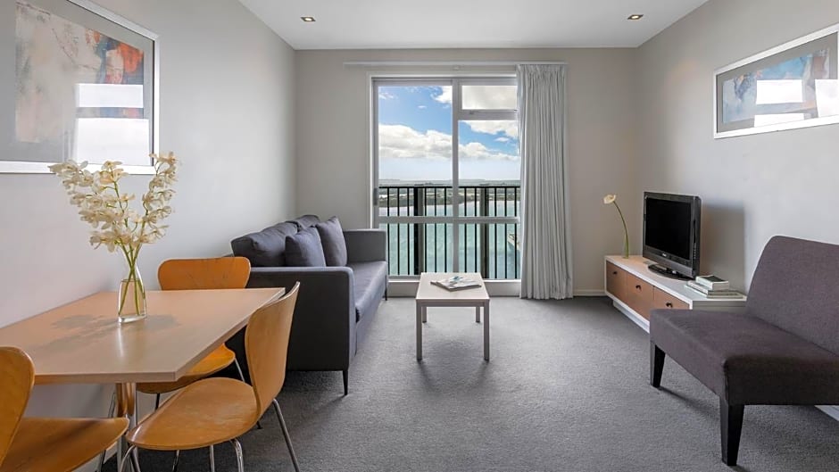 Auckland Harbour Suites