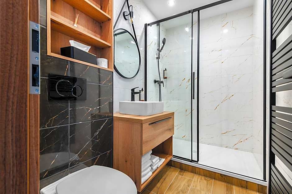 No 28 Rooms & Apartments