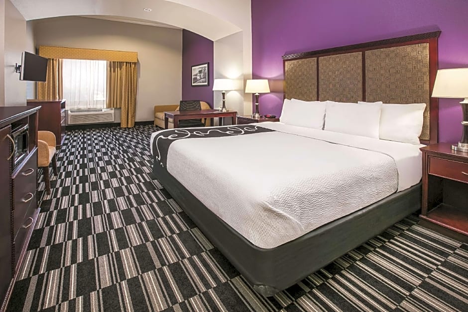 Baymont by Wyndham Dallas South-DeSoto