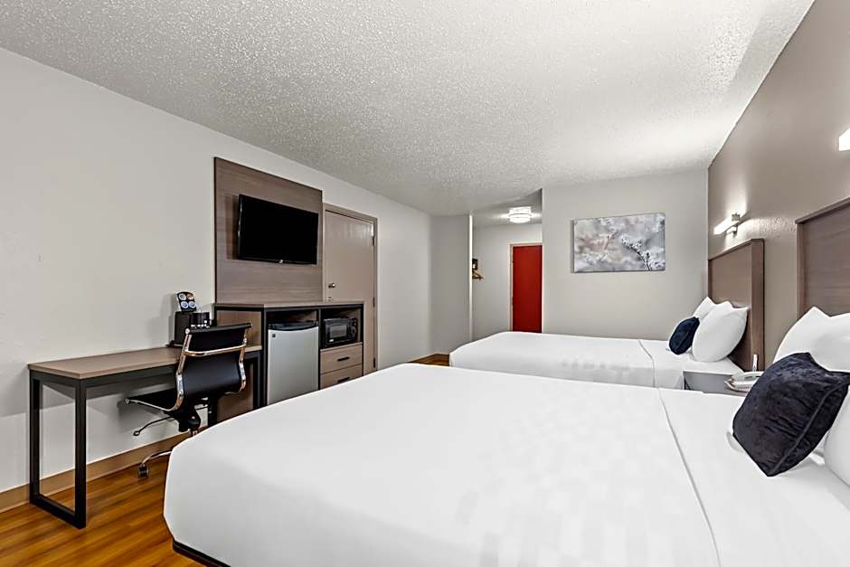 Red Lion Inn & Suites Pontoon Beach