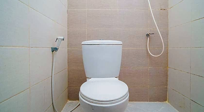 RedDoorz Syariah near Marvell City Mall 2