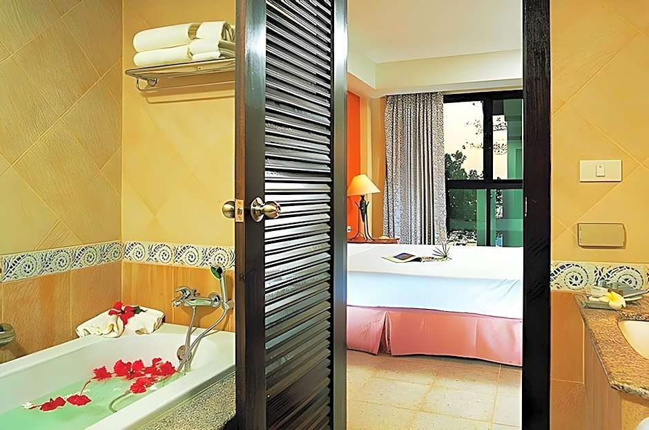 By The Sea Hotel Panwa Beach