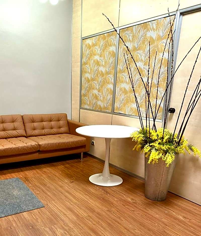Hostel Acacias