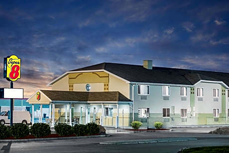 Super 8 by Wyndham Clearfield