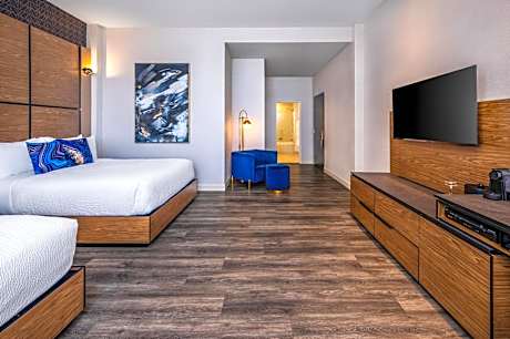 Queen Room with Two Queen Beds - Non-Smoking