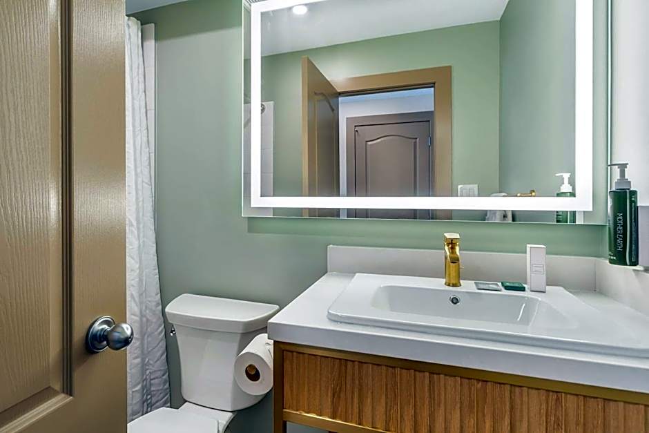 Velora Hinton, an Ascend Collection Hotel