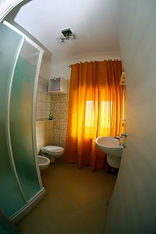 Triple Room with Private Bathroom