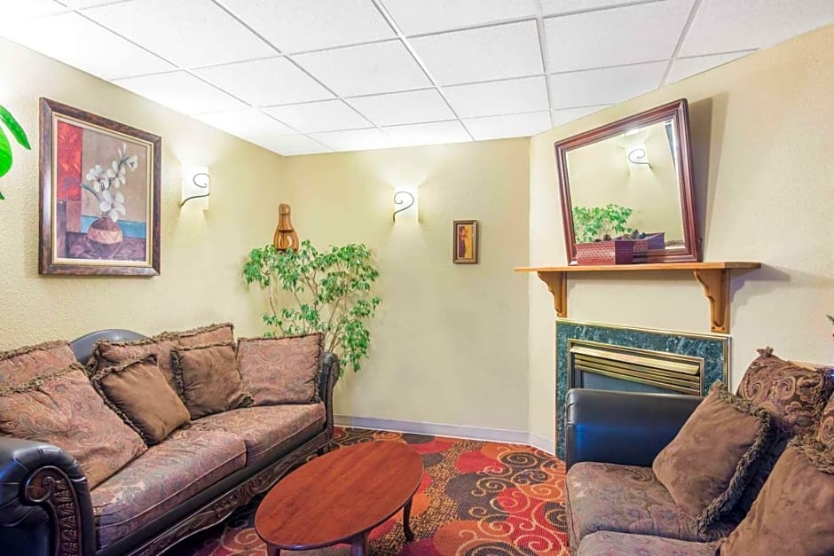 Days Inn by Wyndham Colchester Burlington