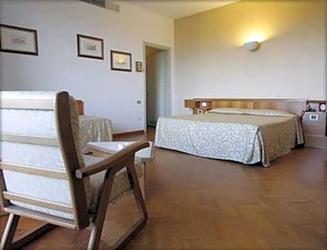 Single Room with Park View