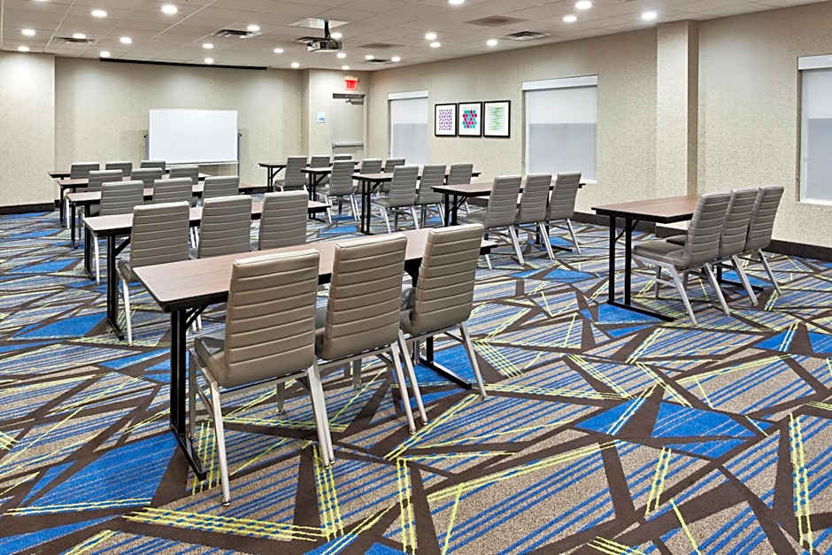 Holiday Inn Express Hotel & Suites Rome-East By IHG