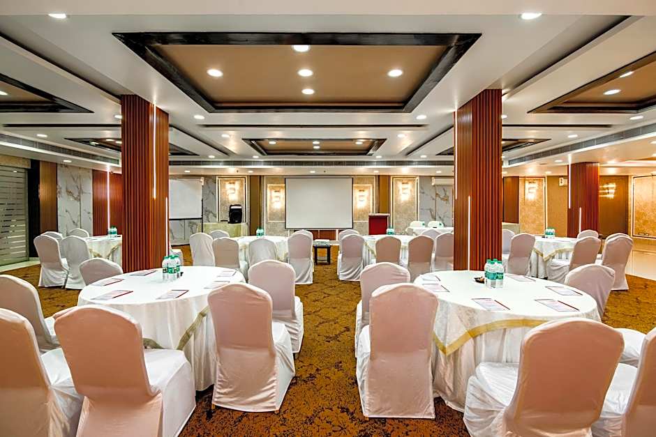 The Grand Orion - Kailash Colony