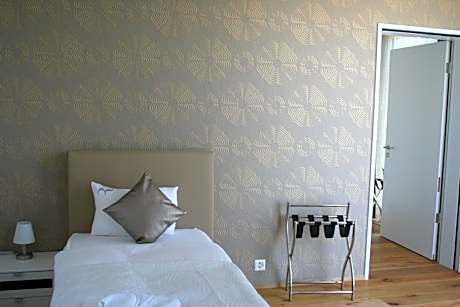 Apartment (1 Adults)