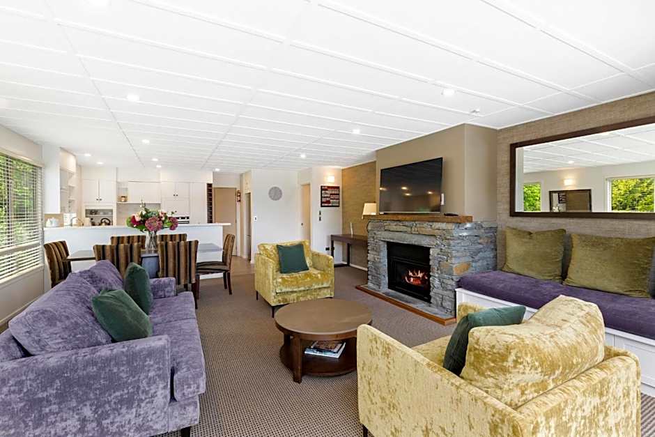 Queenstown House Boutique Bed & Breakfast and Apartments