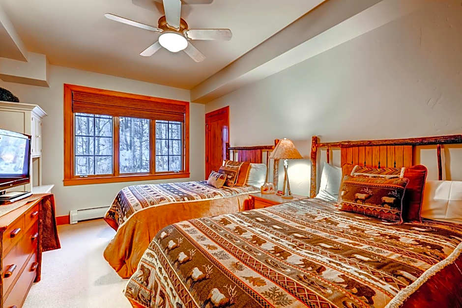 Bachelor Gulch Village