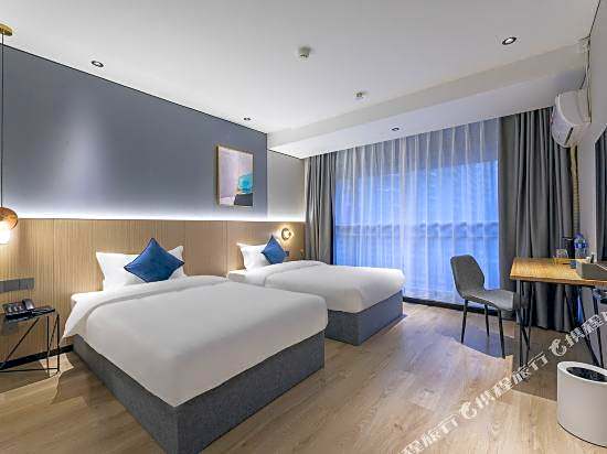 Roz Art Hotel (Ningbo Lianfeng Square Railway Station)