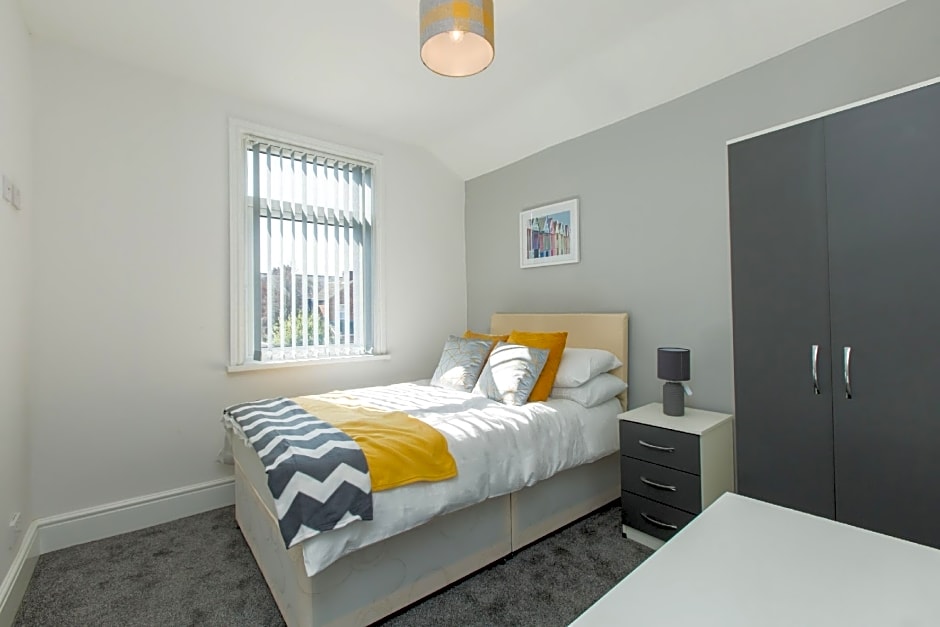 Townhouse @ 58 Brooklyn St - Crewe