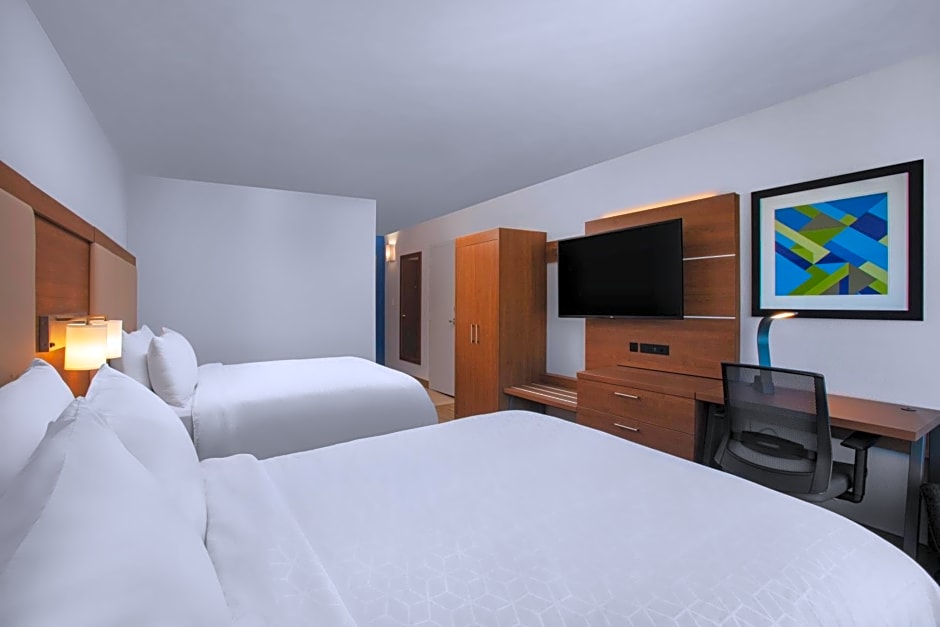 Holiday Inn Express Charleston-Civic Center By IHG