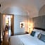 GombitHotel