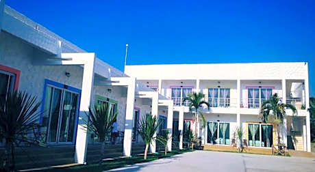 Baan Chom Jan Suan Phung