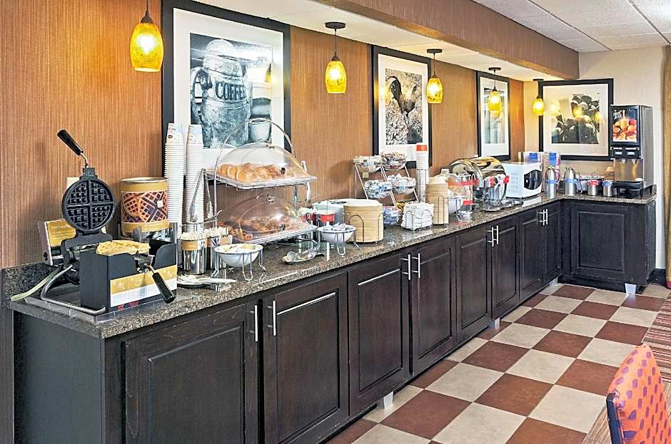 Hampton Inn by Hilton Clarksville