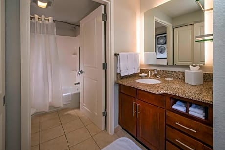 Suite, 2 Bedrooms (2 Double Beds)