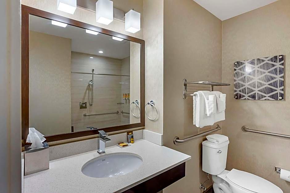 Best Western Plus Philadelphia-Pennsauken Hotel