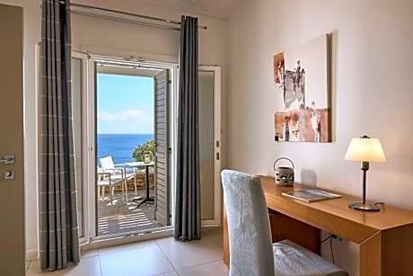 Deluxe Suite | Pool Side with Sea View