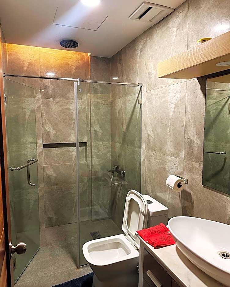 Rudhil's Place Hotel and Dormitory