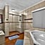 Fisherman's 6-Bedroom Family Home