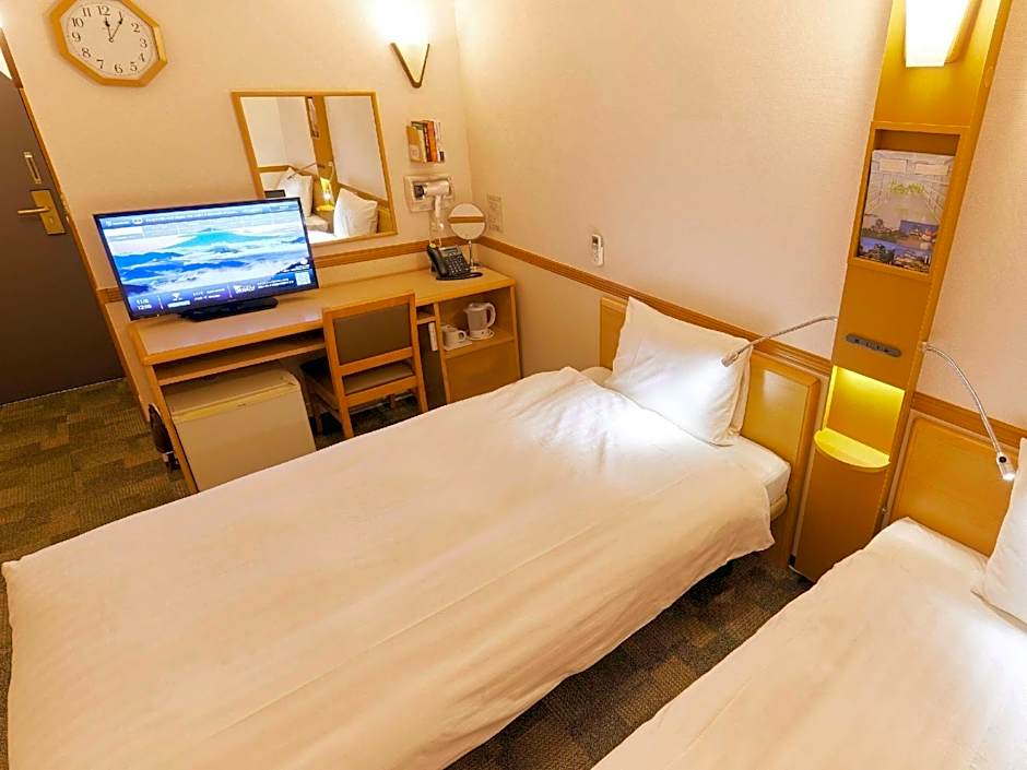 Toyoko Inn Chiba Shin-Kamagaya Ekimae