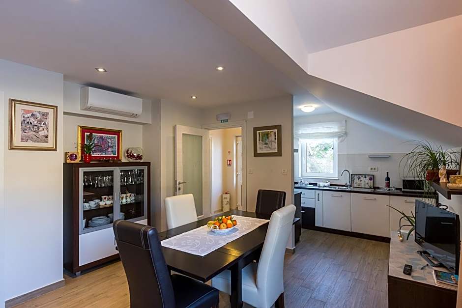 Cetinic Apartment