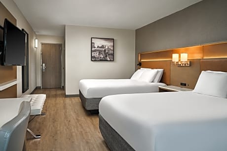 Queen Room with Two Queen Beds - Accessible/Non-Smoking