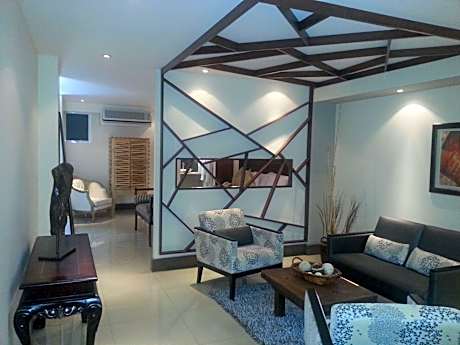 Suite with King Bed - Non-Smoking