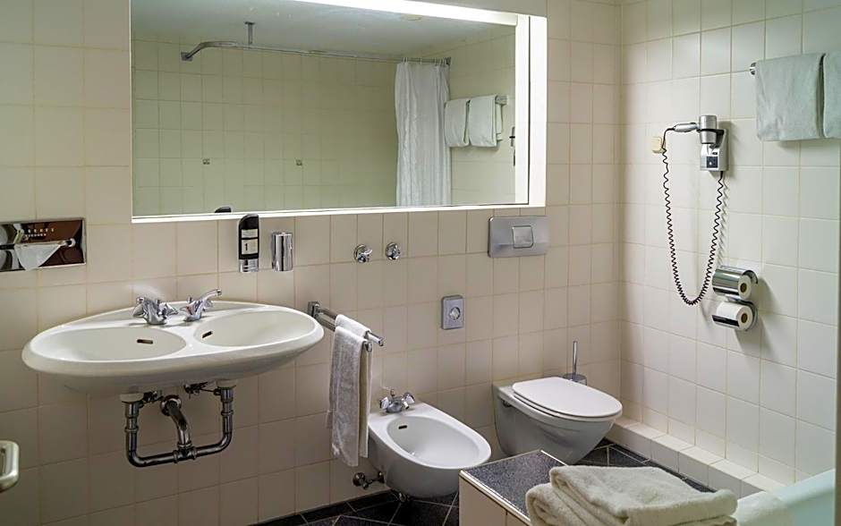 Tripinn Bristol Hotel Mainz
