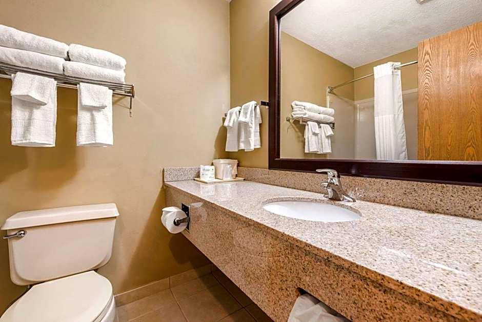 Quality Inn & Suites New Castle
