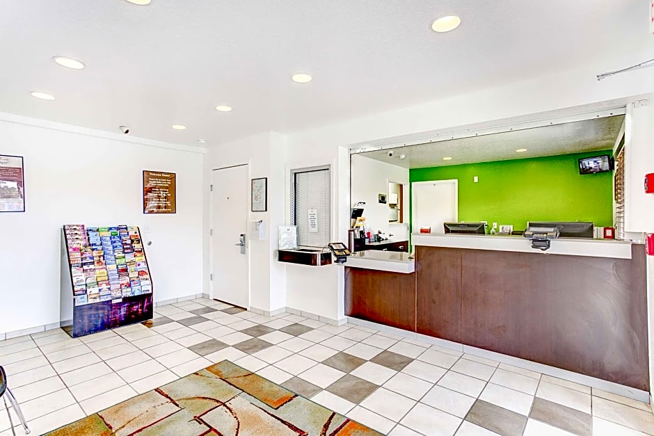 Studio 6-Kissimmee, FL - Orlando