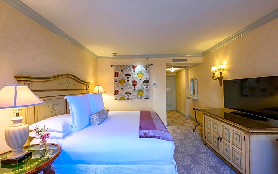 Delamar Greenwich Harbor