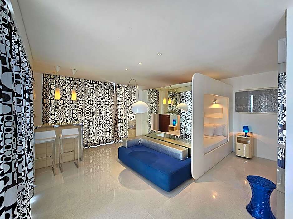 Chill Hotel Seminyak