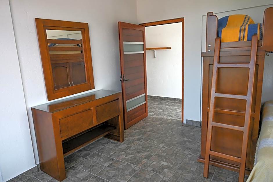 Casa LEONOR