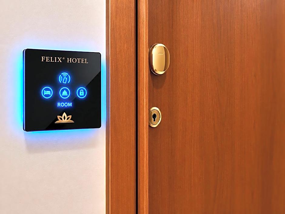 Felix Hotel & Residence