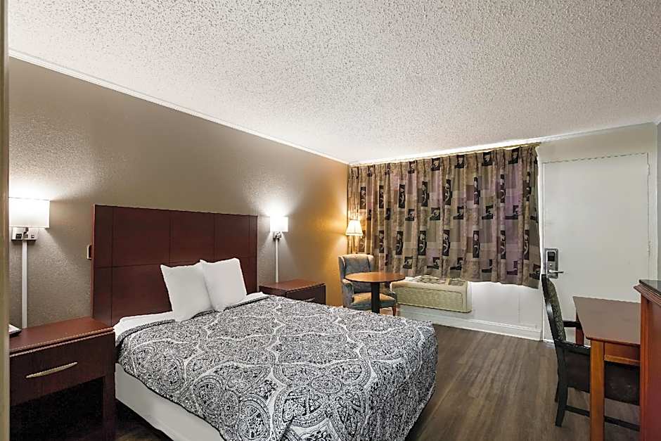 Knights Inn Fayetteville