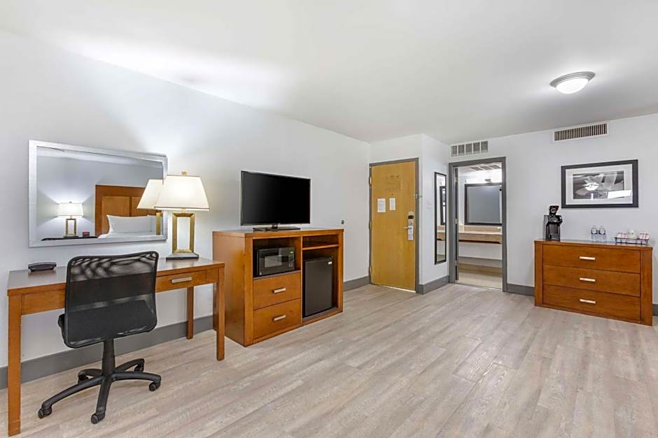 Best Western Plus El Paso Airport Hotel & Conference Center