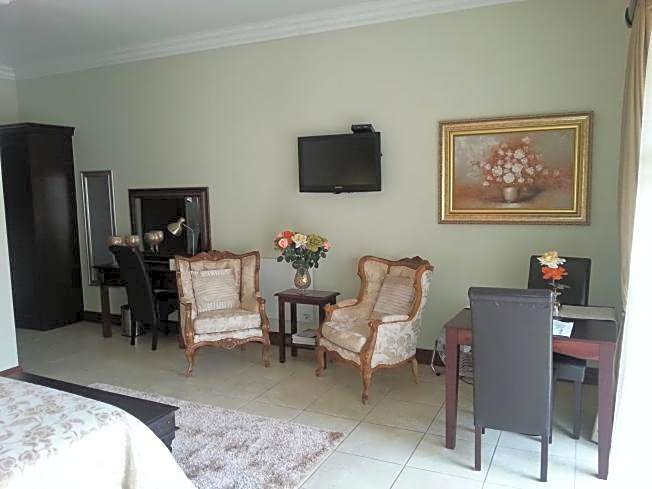 Casa Flora Guesthouse