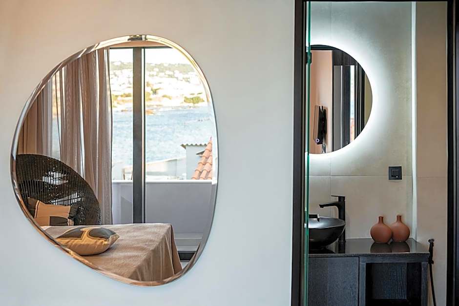 Theta Boutique Hotel