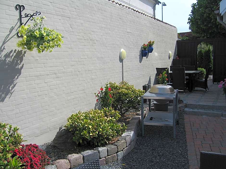 Amalie Bed and Breakfast & Apartments
