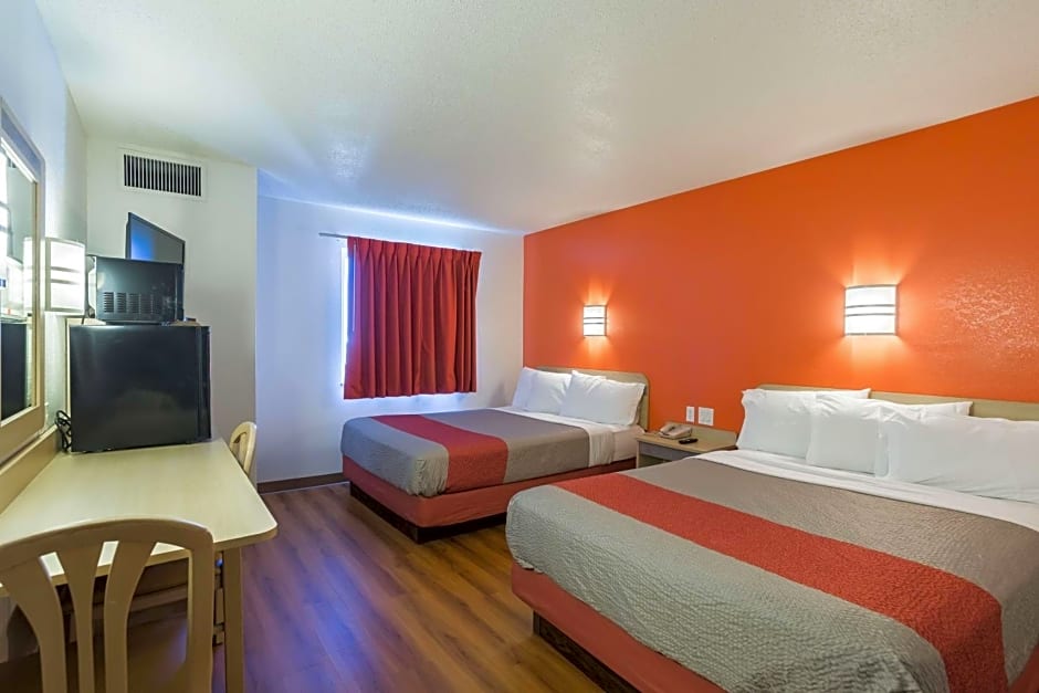 Motel 6-Dale, IN